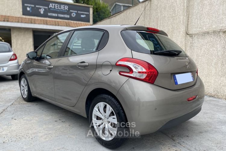 Peugeot 208 1.4HDi 70Ch Urban Soul - <small></small> 6.490 € <small>TTC</small> - #3