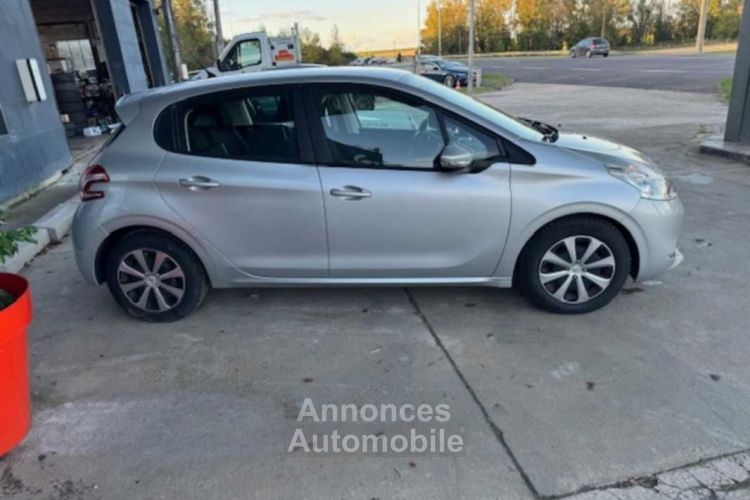 Peugeot 208 1.4L HDI 68CV ACTIVE - <small></small> 7.690 € <small>TTC</small> - #5