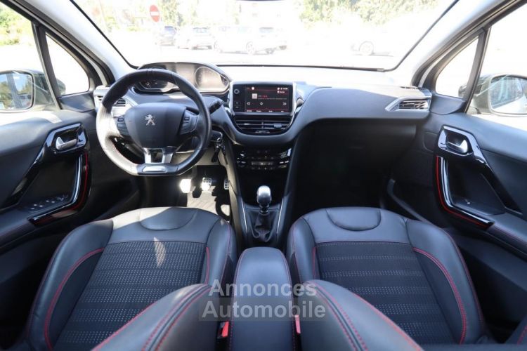 Peugeot 208 1.5 BLUEHDI 100 CH GT LINE + CARPLAY CAMERA RECUL - <small></small> 12.989 € <small>TTC</small> - #19