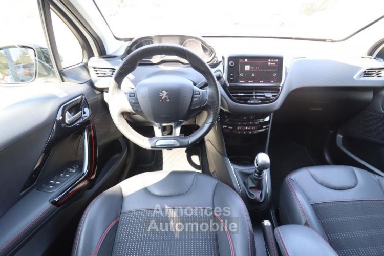 Peugeot 208 1.5 BLUEHDI 100 CH GT LINE + CARPLAY CAMERA RECUL - <small></small> 12.989 € <small>TTC</small> - #20