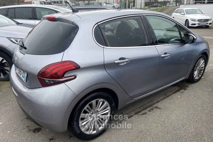 Peugeot 208 1.5 BLUEHDI 100CH E6.C ALLURE BVM5 5P - <small></small> 11.990 € <small>TTC</small> - #2