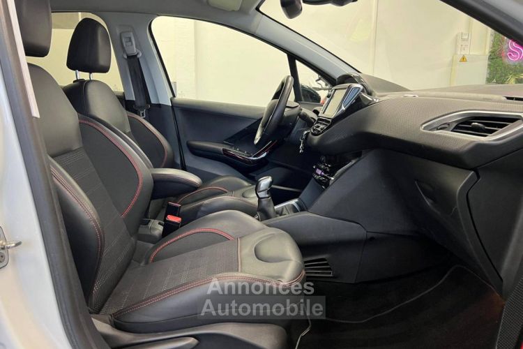 Peugeot 208 1.5 BlueHDi 100ch S&S GT Line - <small></small> 11.990 € <small>TTC</small> - #25