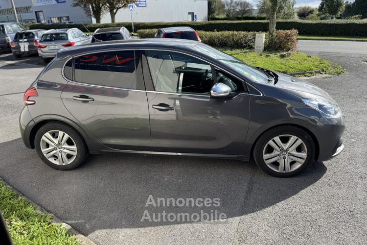 Peugeot 208 1.5 BlueHDi 100cv Allure - Garantie 12 mois - <small></small> 10.990 € <small>TTC</small> - #12