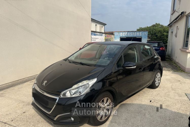 Peugeot 208 1.6 BLUEHDI 100CH ALLURE 5P - <small></small> 10.490 € <small>TTC</small> - #1