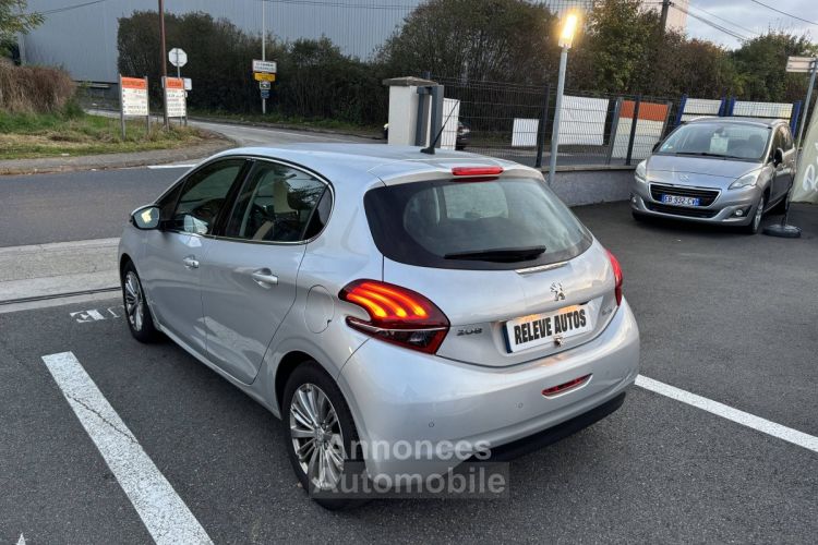 Peugeot 208 1.6 BlueHDi 100ch Allure 5p - <small></small> 8.990 € <small>TTC</small> - #4