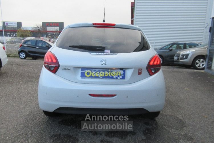 Peugeot 208 1.6 BlueHDi 100ch BVM5 Roland Garros - <small></small> 10.990 € <small>TTC</small> - #5