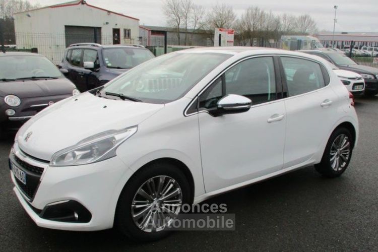 Peugeot 208 1.6 BlueHDi 120ch S&S BVM6 Feline - <small></small> 9.640 € <small>TTC</small> - #1