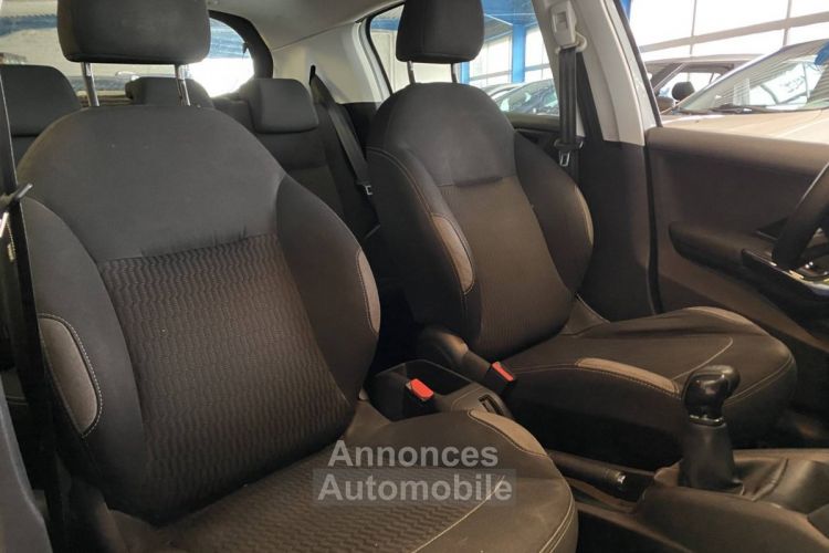 Peugeot 208 1.6 BlueHDi 75ch Active 5p - <small></small> 6.990 € <small>TTC</small> - #15