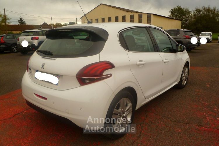 Peugeot 208 1.6 BLUEHDI 75CH ALLURE BUSINESS S&S 5P - <small></small> 12.950 € <small>TTC</small> - #3