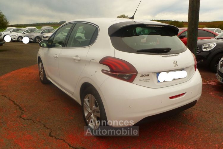 Peugeot 208 1.6 BLUEHDI 75CH ALLURE BUSINESS S&S 5P - <small></small> 12.950 € <small>TTC</small> - #4