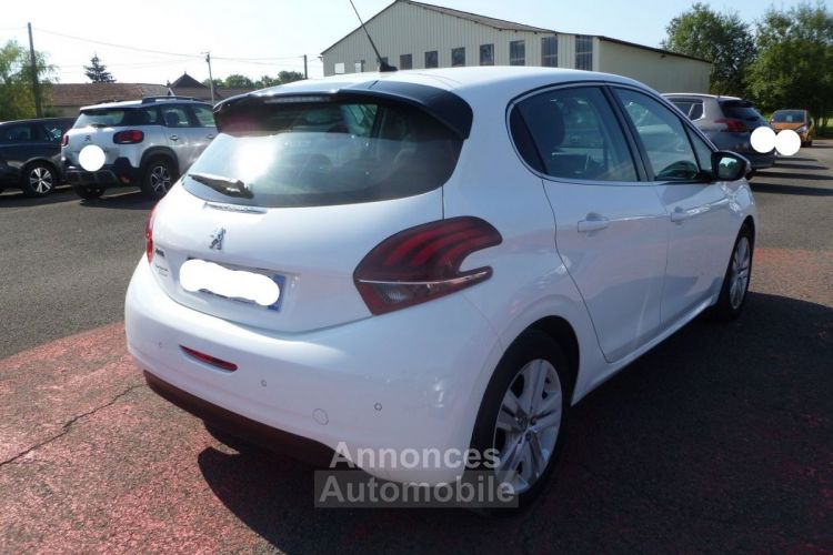 Peugeot 208 1.6 BLUEHDI 75CH ALLURE BUSINESS S&S 5P - <small></small> 12.950 € <small>TTC</small> - #3