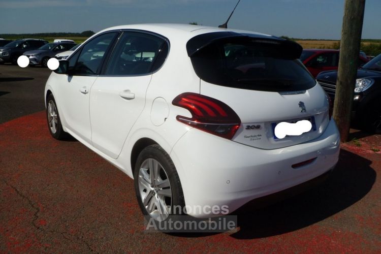 Peugeot 208 1.6 BLUEHDI 75CH ALLURE BUSINESS S&S 5P - <small></small> 12.950 € <small>TTC</small> - #4