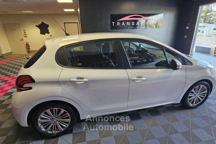 Peugeot 208 1.6 BlueHDi 75ch BVM5 Active - <small></small> 7.490 € <small>TTC</small> - #6