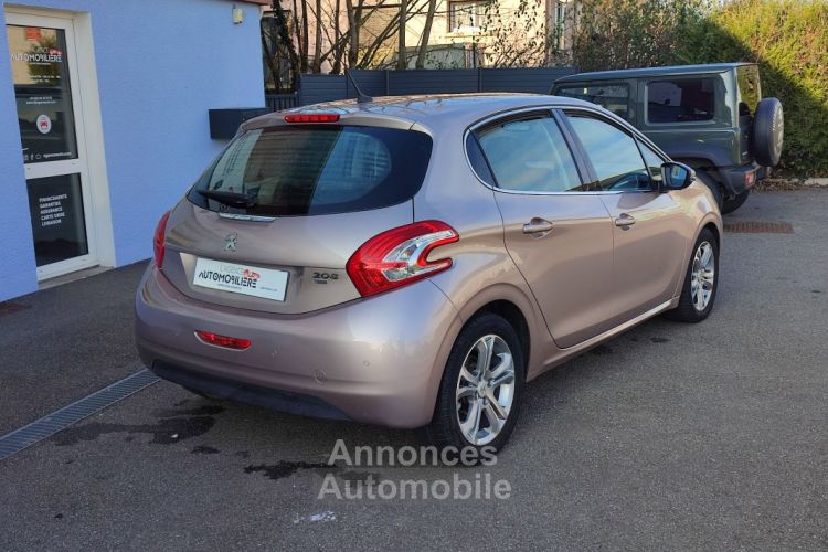 Peugeot 208 1.6 e-HDI 92 Allure - <small></small> 8.490 € <small>TTC</small> - #7