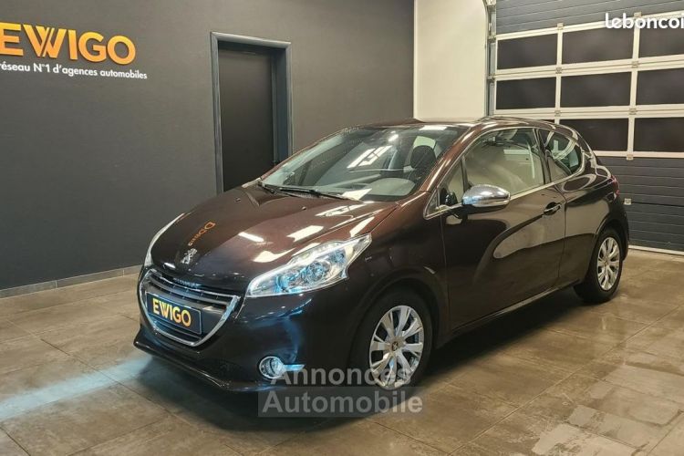 Peugeot 208 1.6 E-HDI 92ch ALLURE - <small></small> 9.490 € <small>TTC</small> - #1