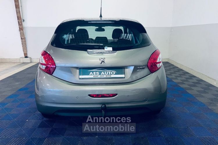 Peugeot 208 1.6 e-HDi 92ch Allure - <small></small> 6.490 € <small>TTC</small> - #3