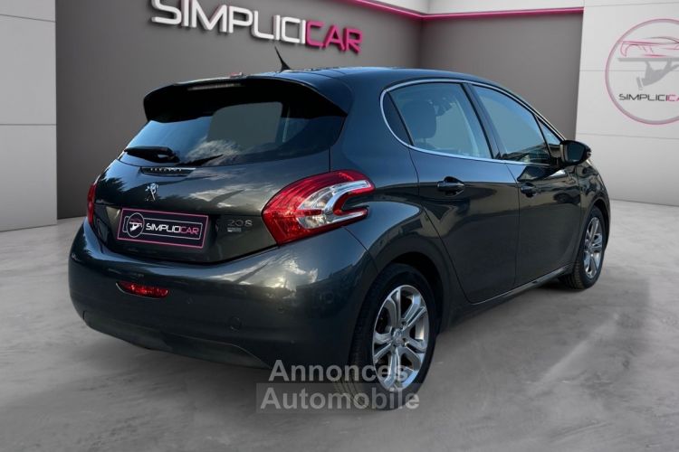 Peugeot 208 1.6 e-HDi 92ch BVM5 Allure - <small></small> 7.990 € <small>TTC</small> - #5