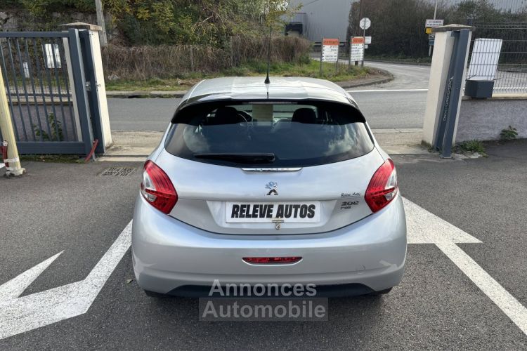 Peugeot 208 1.6 e-HDi FAP Active 4cv 5p - <small></small> 6.490 € <small>TTC</small> - #6