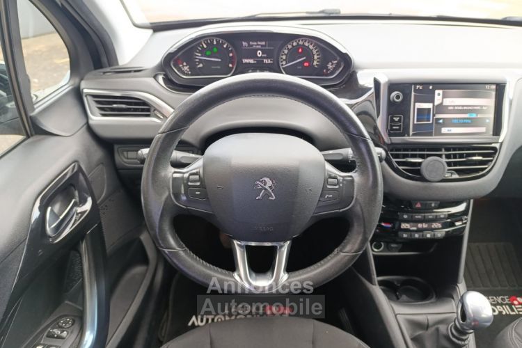 Peugeot 208 1.6 HDi 115 cv ALLURE - <small></small> 7.990 € <small>TTC</small> - #19