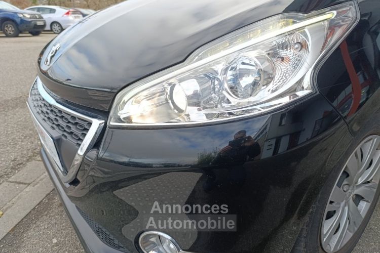 Peugeot 208 1.6 HDi 115 cv ALLURE - <small></small> 7.990 € <small>TTC</small> - #25