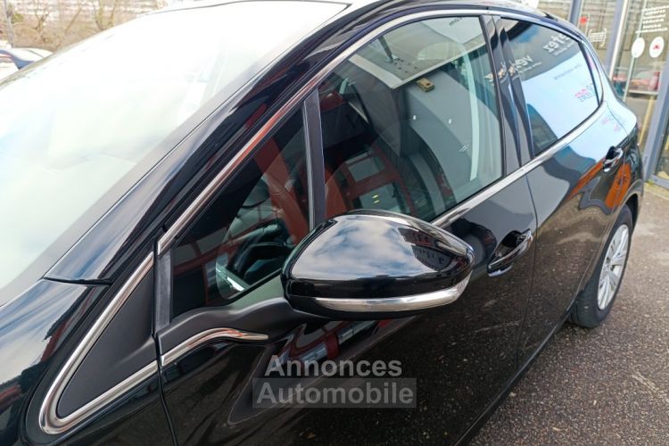 Peugeot 208 1.6 HDi 115 cv ALLURE - <small></small> 7.990 € <small>TTC</small> - #33