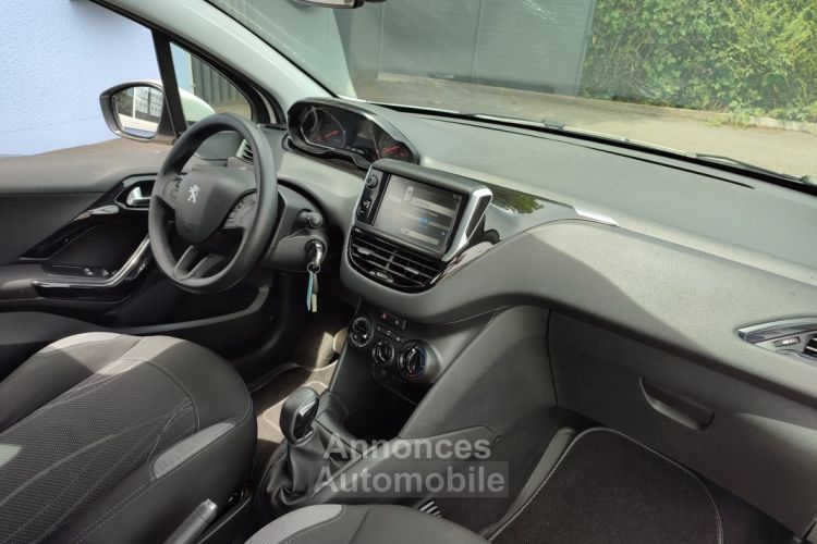 Peugeot 208 1.6 HDI 92 Active - <small></small> 8.490 € <small>TTC</small> - #18