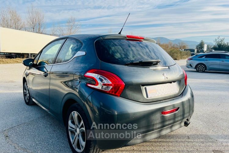 Peugeot 208 1.6 hdi Allure - <small></small> 8.990 € <small>TTC</small> - #5