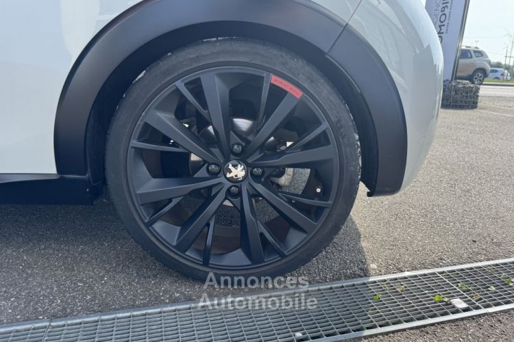 Peugeot 208 1.6 THP 208ch GTI 30th numéroté 27 S&S - <small></small> 18.490 € <small>TTC</small> - #30