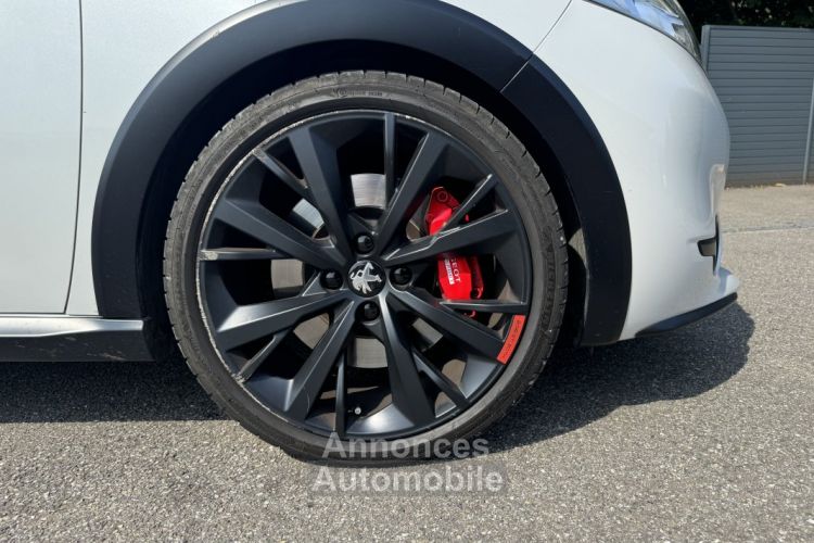 Peugeot 208 1.6 THP 208ch GTI 30th numéroté 27 S&S - <small></small> 18.490 € <small>TTC</small> - #32