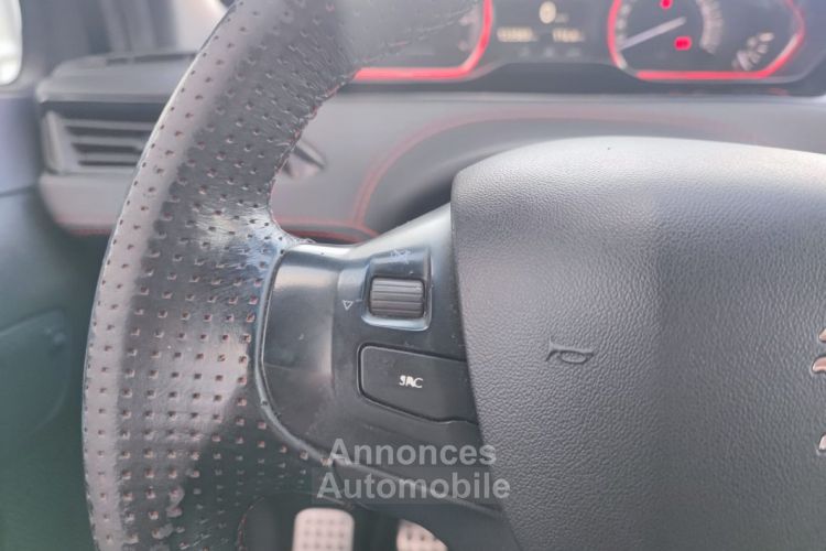 Peugeot 208 1.6 THP 208ch GTi S&S 3p (CarPlay, Régulateur, Hifi JBL) - <small></small> 11.990 € <small>TTC</small> - #28