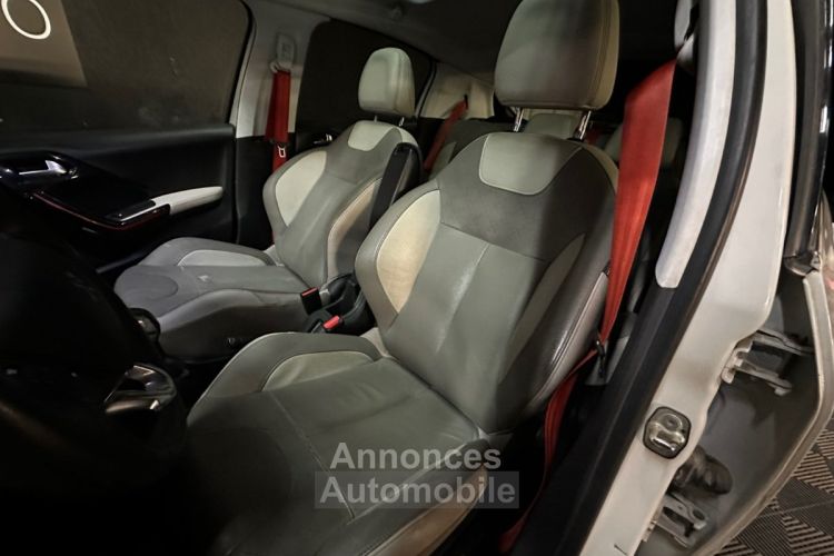 Peugeot 208 1.6 VTi 120ch Roland Garros - TOIT PANO - MOTEUR À CHAINE - RÉVISÉE - <small></small> 8.490 € <small>TTC</small> - #14