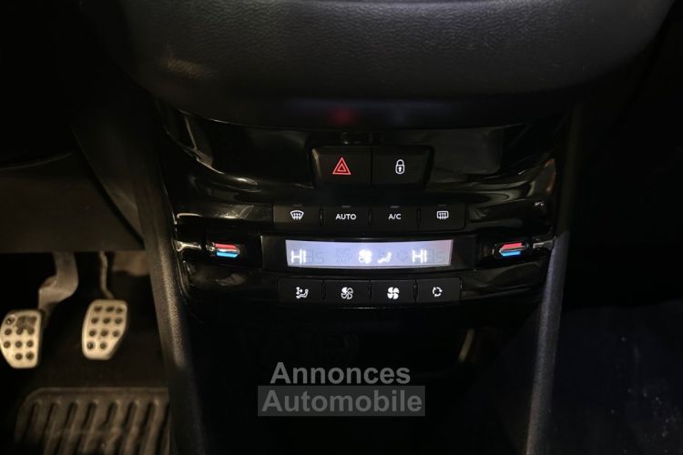 Peugeot 208 1.6 VTi 120ch Roland Garros - TOIT PANO - MOTEUR À CHAINE - RÉVISÉE - <small></small> 8.490 € <small>TTC</small> - #26