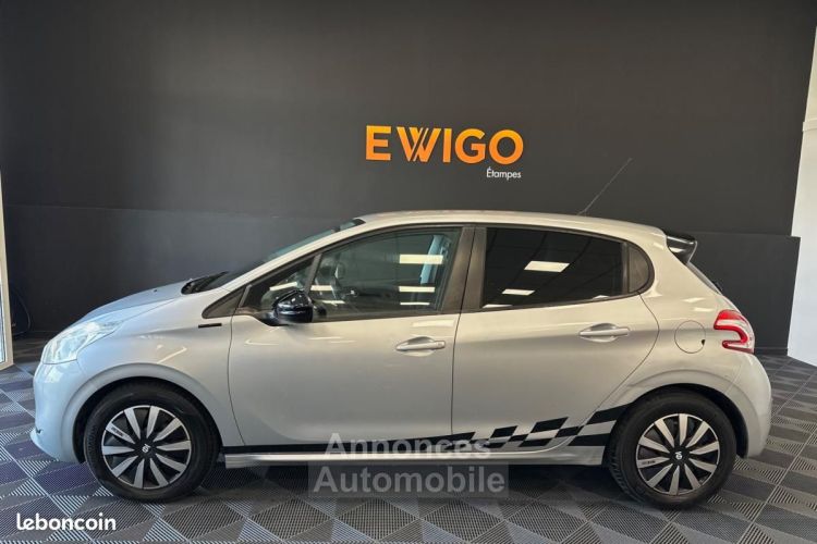 Peugeot 208 1.6l E-HDI 92ch STYLE Carplay Sans Fil Radars AR Distrib ok - <small></small> 7.490 € <small>TTC</small> - #2