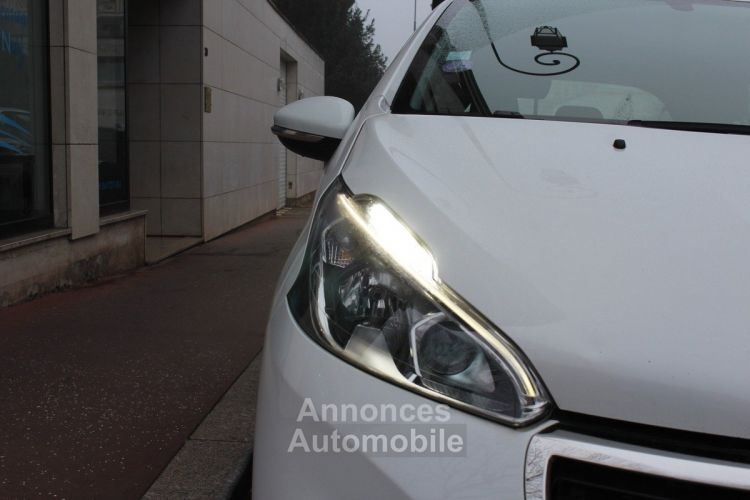 Peugeot 208 (2) 1.2 82 S&S ACTIVE BUSINESS - <small></small> 7.490 € <small>TTC</small> - #17