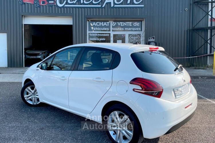 Peugeot 208 (2) 1.2 i 82 cv E6.2 Édition SIGNATURE BVM-5 TBE - <small></small> 9.990 € <small>TTC</small> - #4