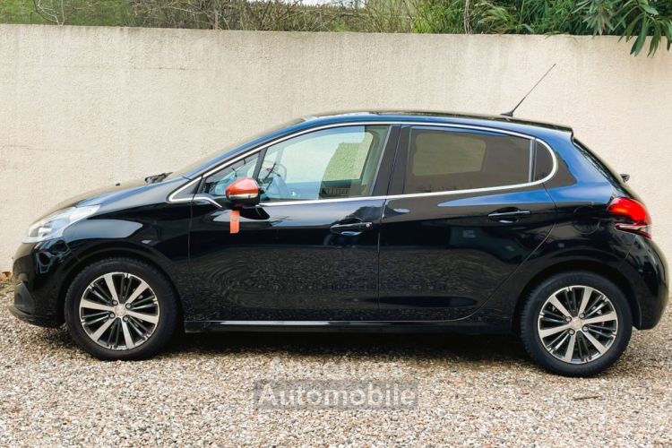 Peugeot 208 (2) 1.2 PURETECH 110 S&S ROLAND GARROS 5P - <small></small> 7.990 € <small>TTC</small> - #7