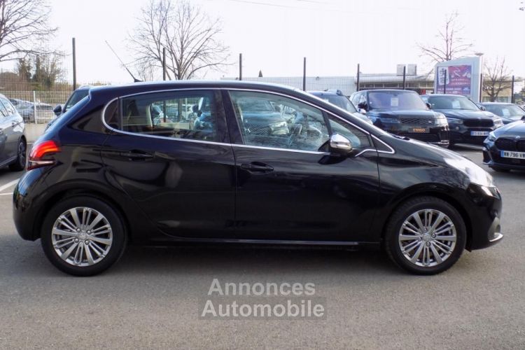 Peugeot 208 (2) 1.2 PURETECH 82 cv ALLURE 5P - <small></small> 8.490 € <small>TTC</small> - #4