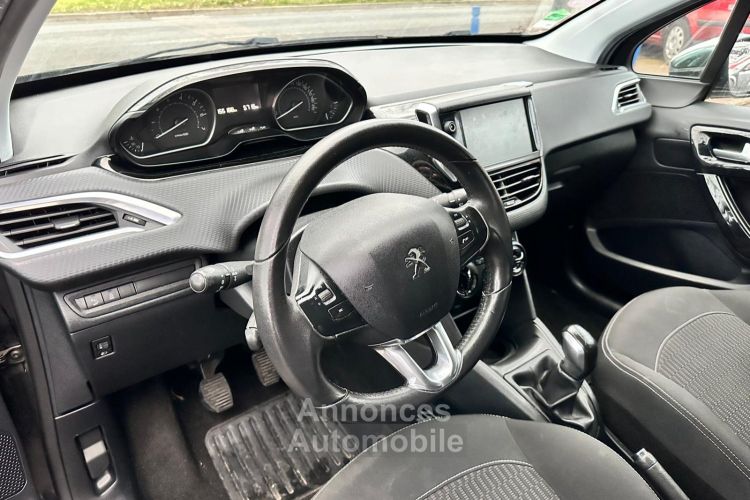 Peugeot 208 (2) 1.2 PURETECH 82 STYLE 5P - <small></small> 6.995 € <small>TTC</small> - #10