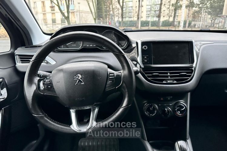 Peugeot 208 (2) 1.2 PURETECH 82 STYLE 5P - <small></small> 6.995 € <small>TTC</small> - #17