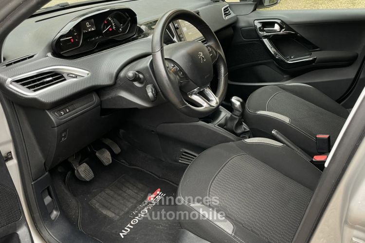 Peugeot 208 (2) 1.2 PURETECH 82 STYLE 5P *DISTRIBUTION A JOUR* - <small></small> 6.900 € <small>TTC</small> - #14