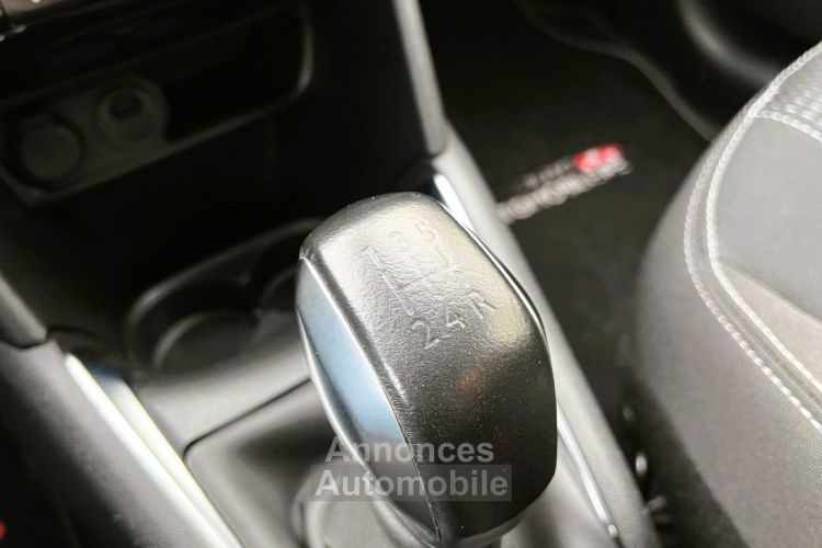 Peugeot 208 (2) 1.2 PURETECH 82 TECH EDITION 5P *1ERE MAIN, ENTRETIEN EXCLUSIF PEUGEOT* - <small></small> 9.990 € <small>TTC</small> - #26