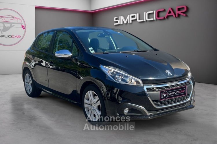 Peugeot 208 82 ch SS BVM5 Signature - <small></small> 8.990 € <small>TTC</small> - #1