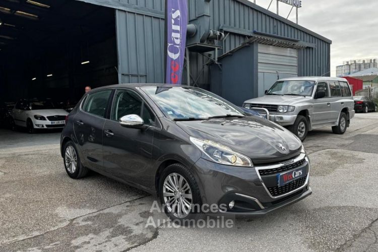 Peugeot 208 82ch BERLINE Allure - <small></small> 9.990 € <small>TTC</small> - #3