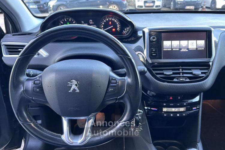 Peugeot 208 82ch BERLINE Allure - <small></small> 9.990 € <small>TTC</small> - #6