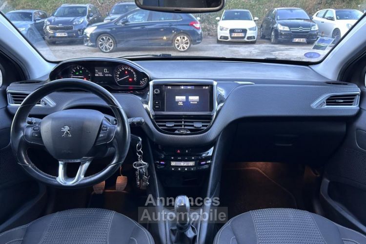 Peugeot 208 82ch BERLINE Allure - <small></small> 9.990 € <small>TTC</small> - #11