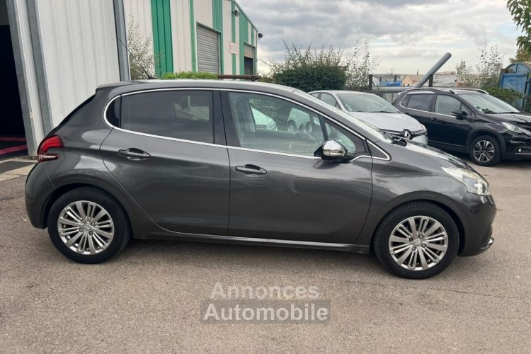 Peugeot 208 82ch BVM5 Active - SUIVI ENTRETIEN COMPLET - DISTRIB OK 10/2024 - <small></small> 7.990 € <small>TTC</small> - #8