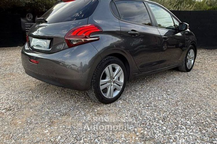 Peugeot 208 82CH Caméra - <small></small> 7.990 € <small>TTC</small> - #3