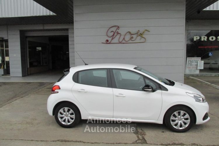 Peugeot 208 active 1.6 HDI Blanc - <small></small> 12.500 € <small>TTC</small> - #1