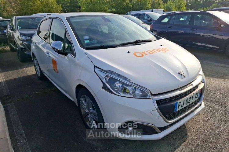 Peugeot 208 Affaire 110ch E6.c Allure Business EAT6 5p - <small></small> 7.980 € <small>TTC</small> - #1