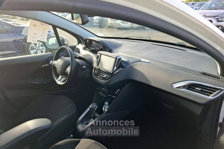 Peugeot 208 Affaire 110ch E6.c Allure Business EAT6 5p - <small></small> 7.980 € <small>TTC</small> - #6